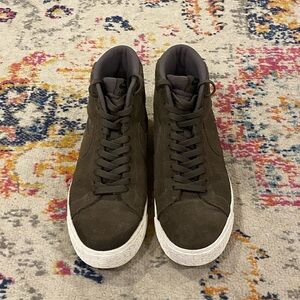 Nike SB BLAZER Men's Olive Green
